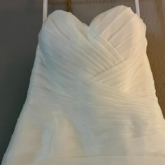 Allure Wedding Dress - Picture 2 of 6